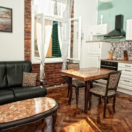 Nostalgie Appartement Opatija
